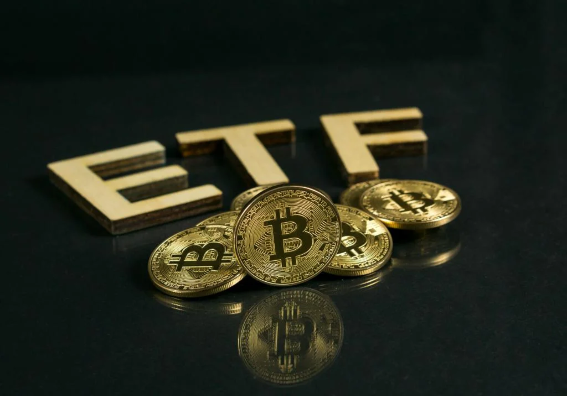 Spot Bitcoin ETFs See $772M Outflow Amid Inflation Concerns